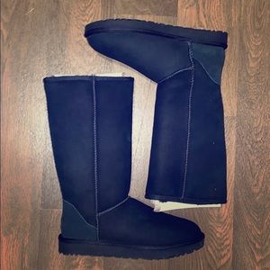 Brand New Black Classic Tall II Ugg Boots Size 8